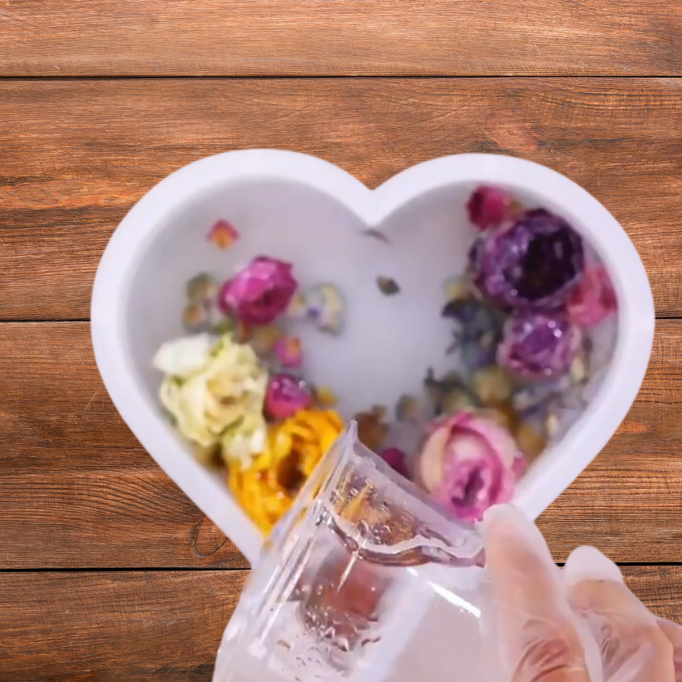 Deep Casting Resin Art Kit Heart Shape 8 inch